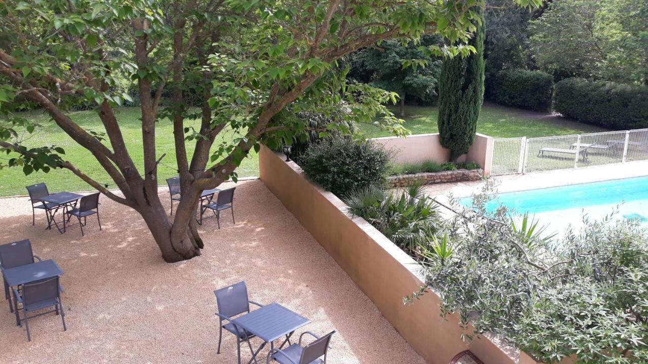 Le Mas Des Vergers Salon-de-Provence Exteriör bild