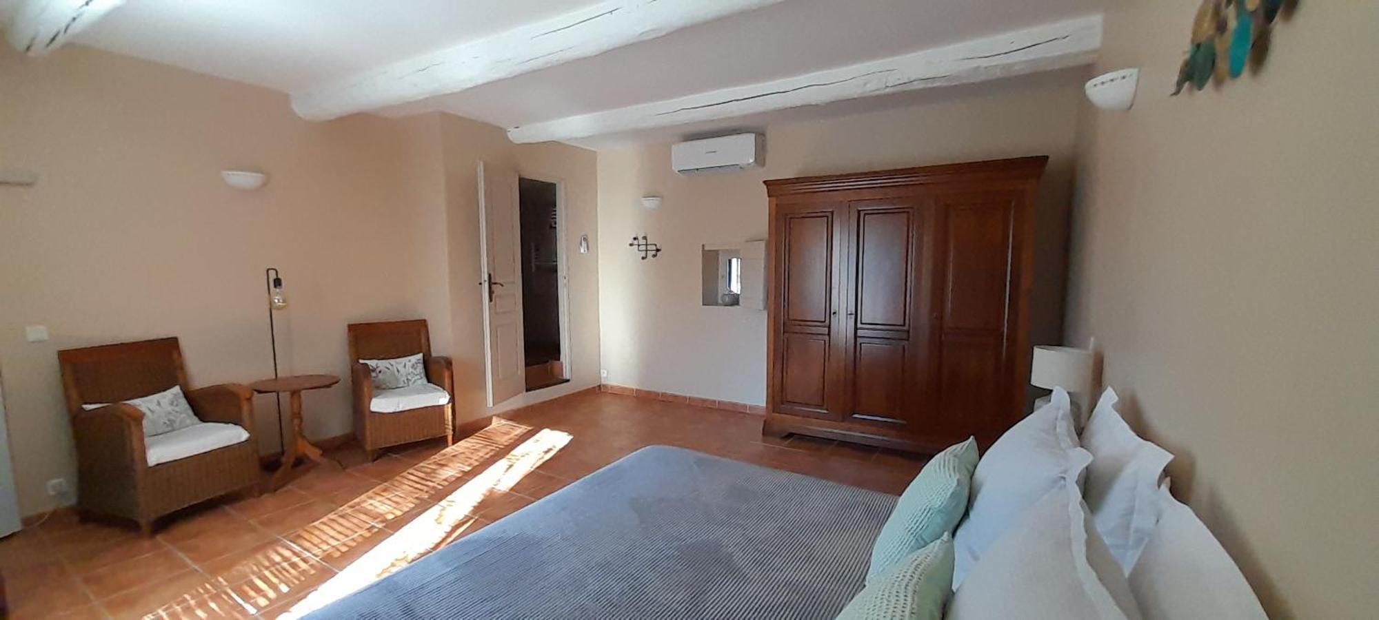 Le Mas Des Vergers Salon-de-Provence Exteriör bild