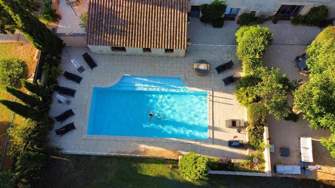 Le Mas Des Vergers Salon-de-Provence Exteriör bild